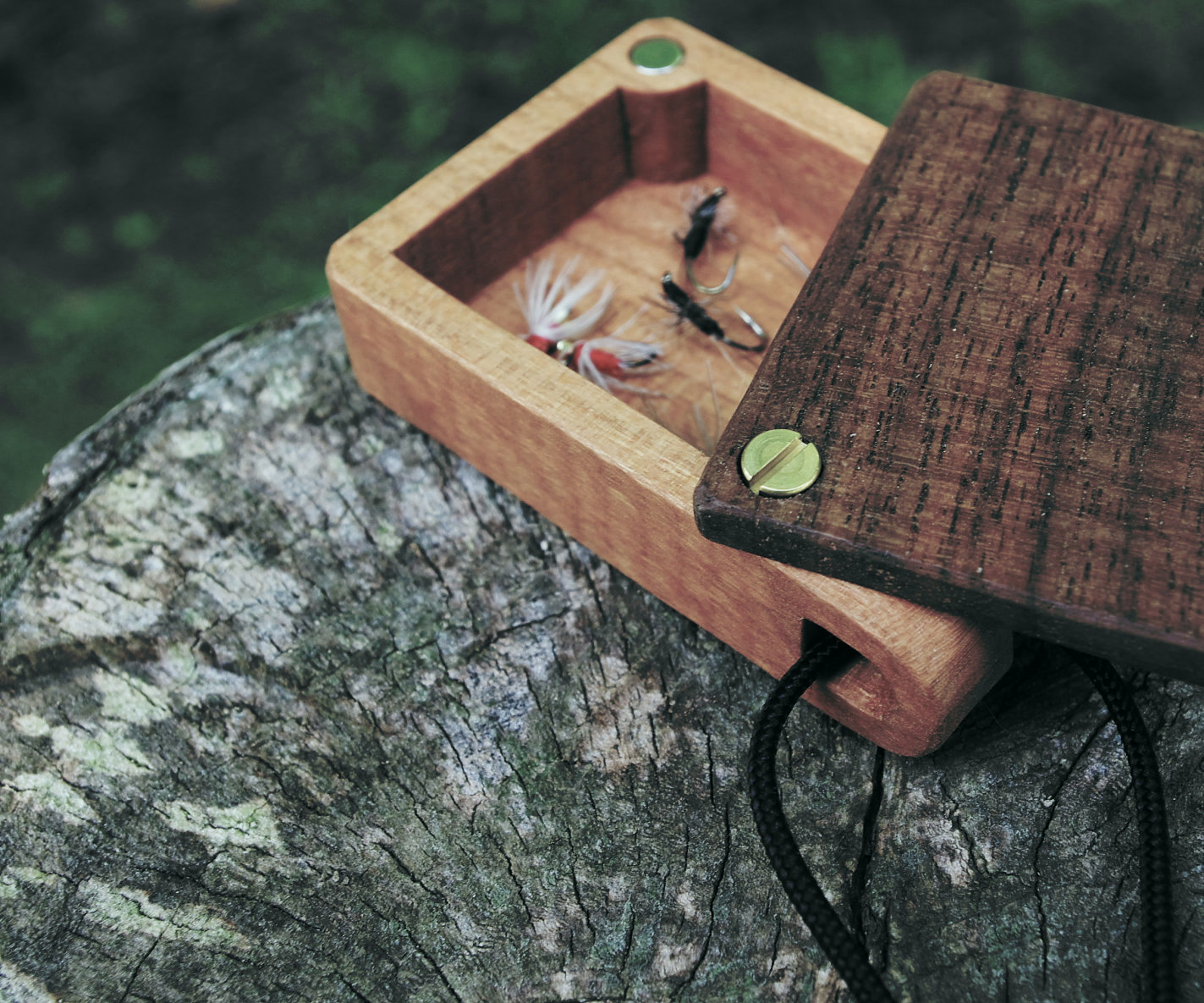 ミニマルな釣り人にぴったりなフライケース