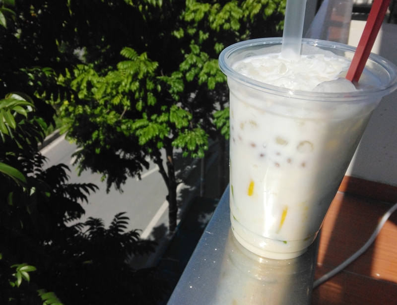 シントーと呼ばれるベトナムのスムージー。美味しく安価に楽しめる