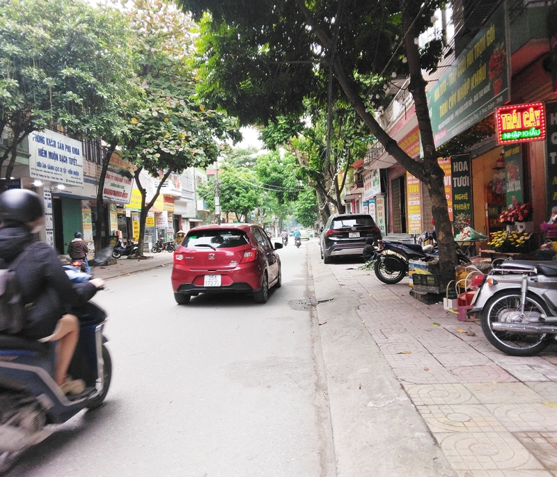 ベトナムの街は若くて活気に満ちている